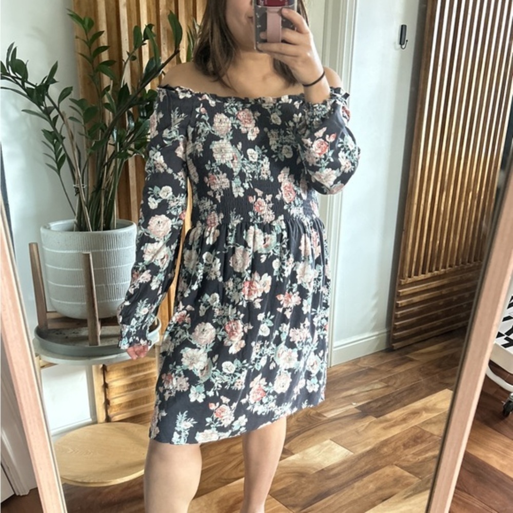 Art class floral smocked dress. Size 14‎